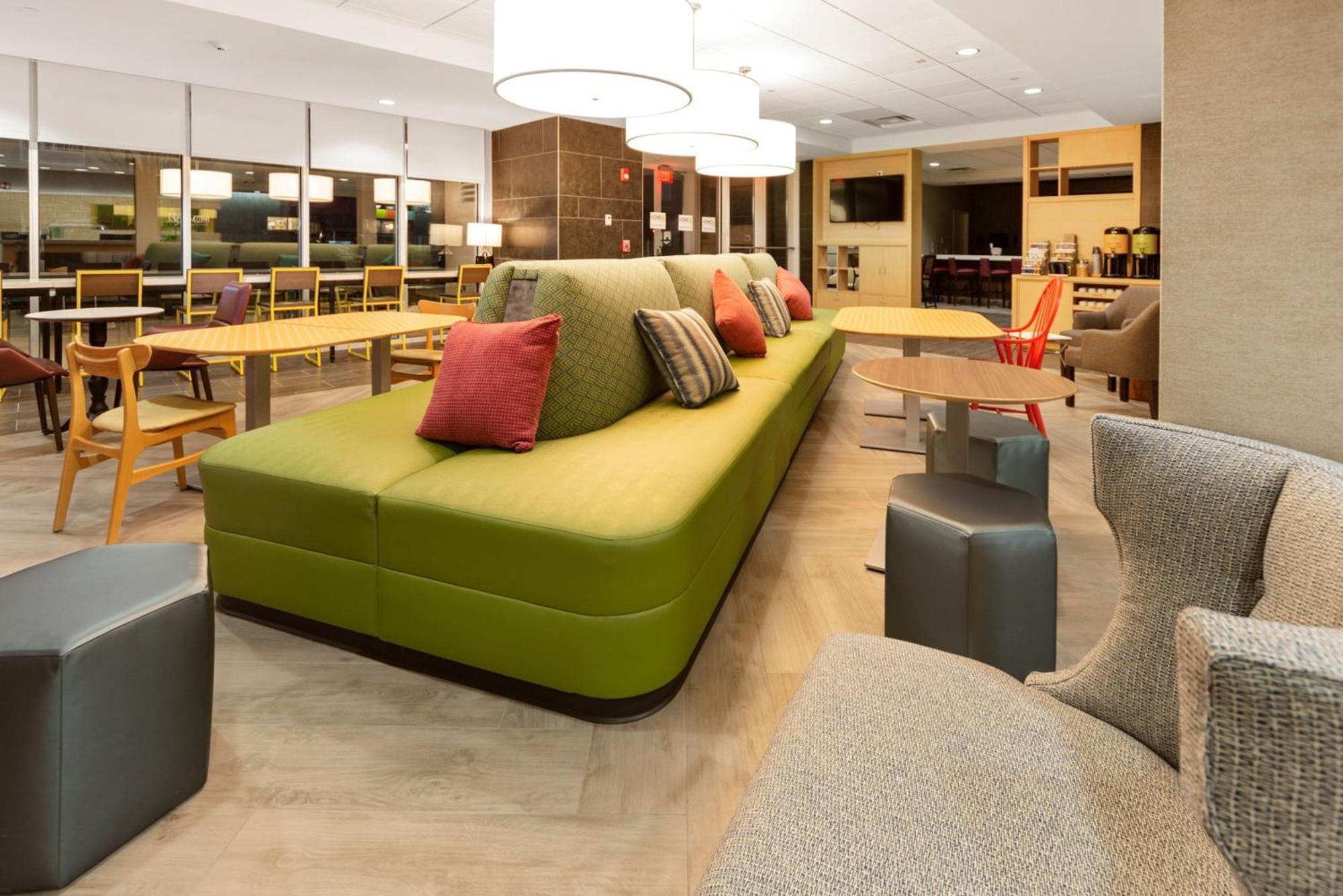 Home2 Suites By Hilton Newark Airport Екстер'єр фото
